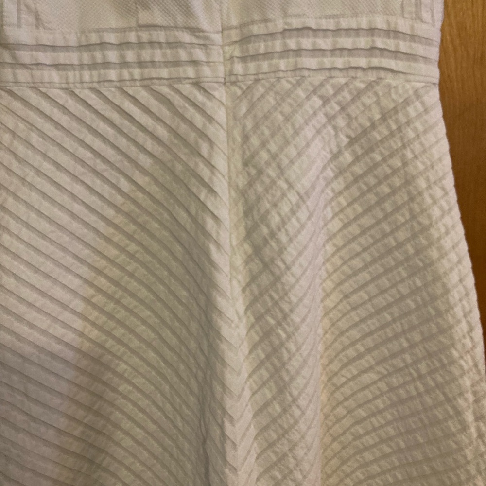 Women’s J Crew White Sleeveless V Neck Summer Dress, Size 2. - Picture 6 of 12